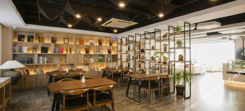 和季酒店(西安大雁塔小寨地铁站店)图片