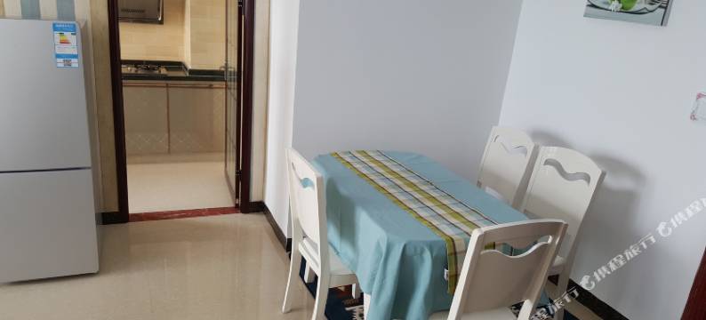 银滩上岛海景公寓(北海侨港风情街国际客运港店)图片