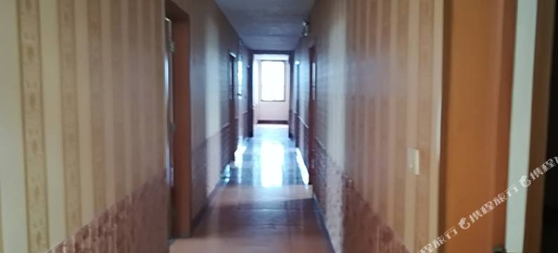 青岛奥源发宾馆图片