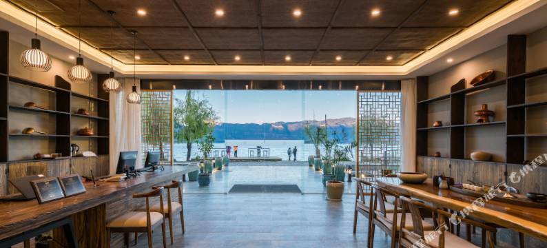 泸沽湖晓驻·摩梭湖景酒店图片
