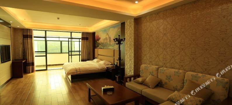 平远五指石横龙大酒店图片