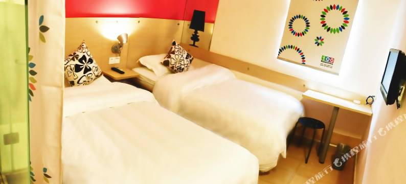 易佰连锁旅店(周浦地铁站小上海步行街店)图片