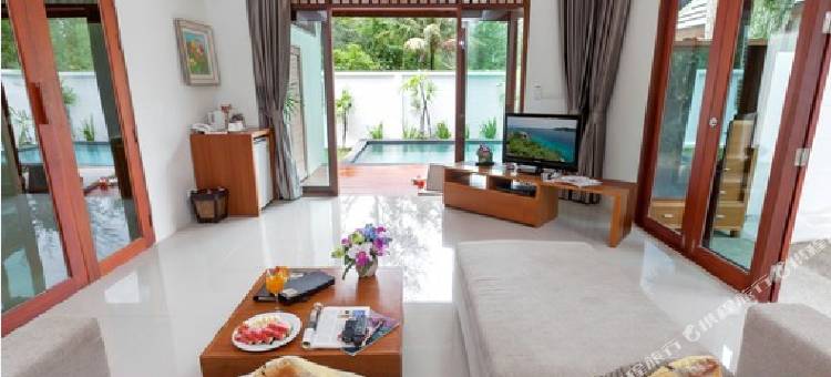 普吉岛蓝亭泳池别墅酒店(Blue Pavilion Pool Villa Phuket)图片