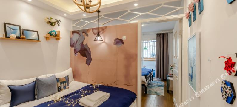 骐寓民宿(上海茂名北路店)图片