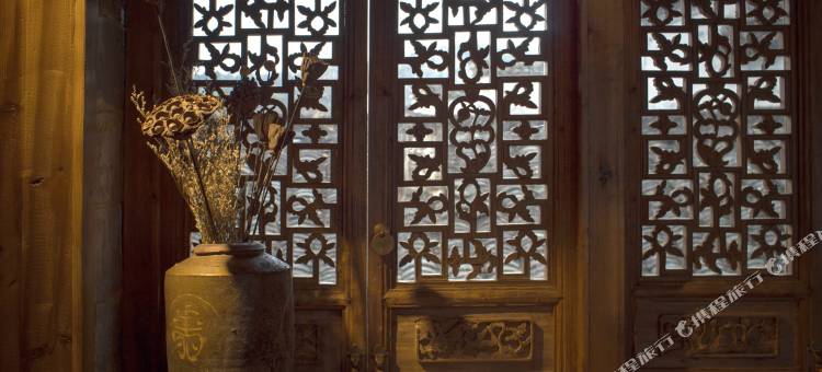 西递半耕草堂客栈图片