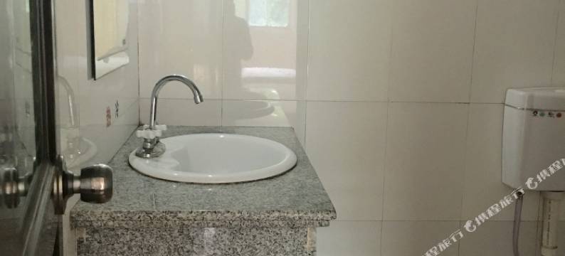 贵港富裕旅馆(贵糖高级中学吾悦广场店)图片