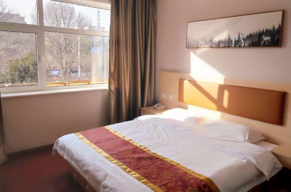 酒店 中国 安平酒店 > 安平如家宾馆中心路店  4.