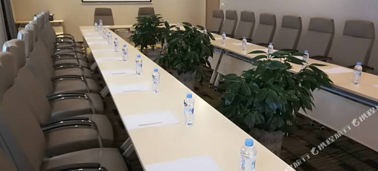 麦朵花园酒店(山谷路中心广场店)图片