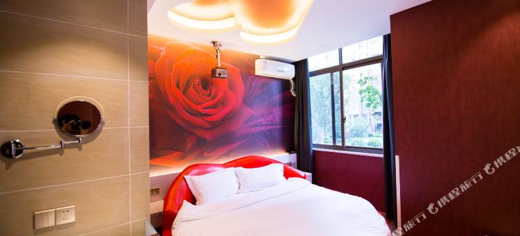 领秀主题酒店(马鞍山东站安工大秀山校区店)图片