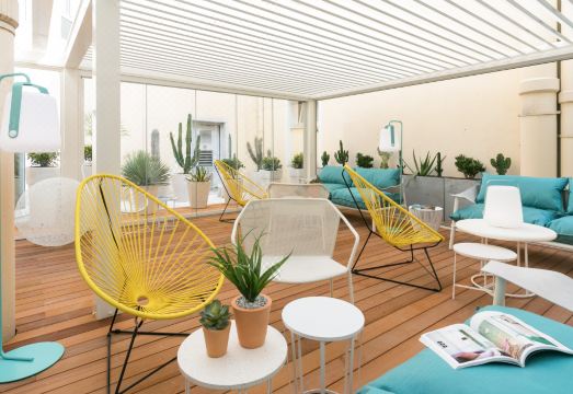 The Deck Hotel by HappycultureHotel Overview