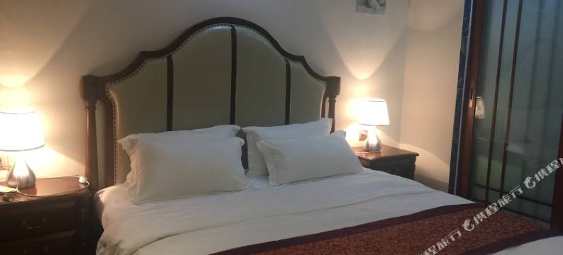 抚仙湖怡静民宿(澄江太阳山小镇广场店)图片