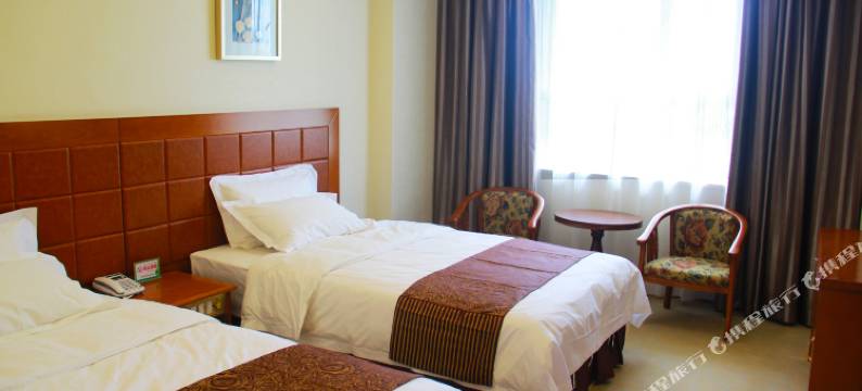 良友大酒店(阿克苏太百购物中心店)图片