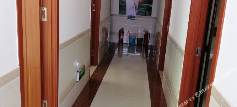 兴成雨廊小舍民宿图片