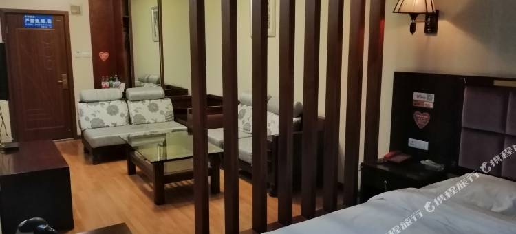 新蔡亿家宾馆图片