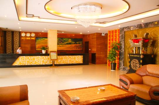 龙胜珊瑚大酒店