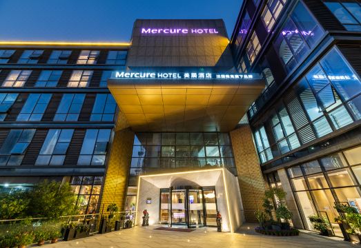 苏州平江万达广场美居酒店外景图