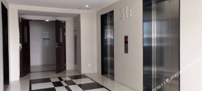 深圳暖灯国际青年旅社图片