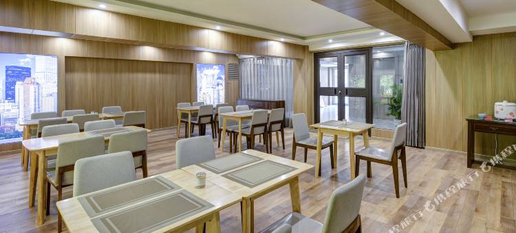 花筑·栖霞曼逸精品酒店(栖霞汽车站店)图片