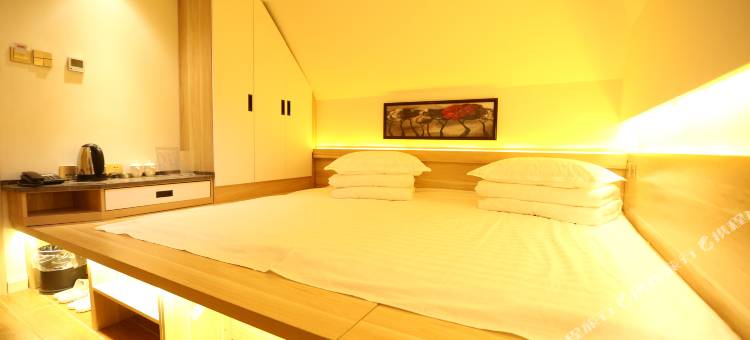 鹏马雅品酒店(哈尔滨中央大街店)图片