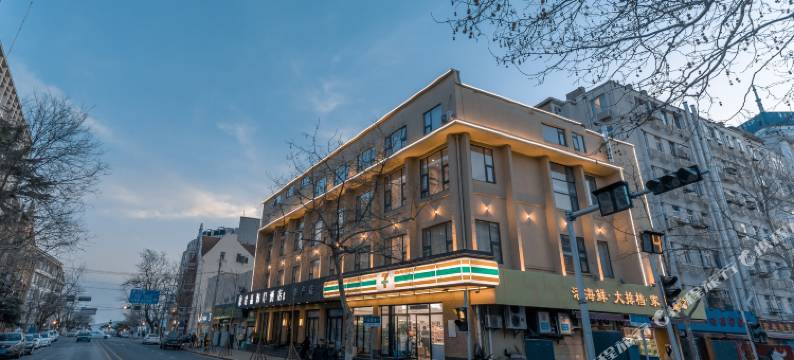 君品海岸酒店(青岛火车站地铁站栈桥店)图片