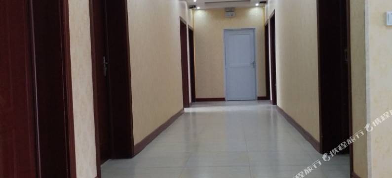 新郑阳光商务宾馆(高坡岩郑州经贸学院店)图片