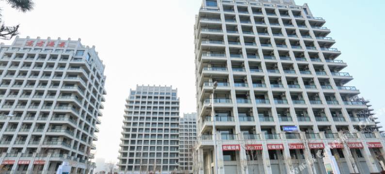 青岛单色都市民宿图片