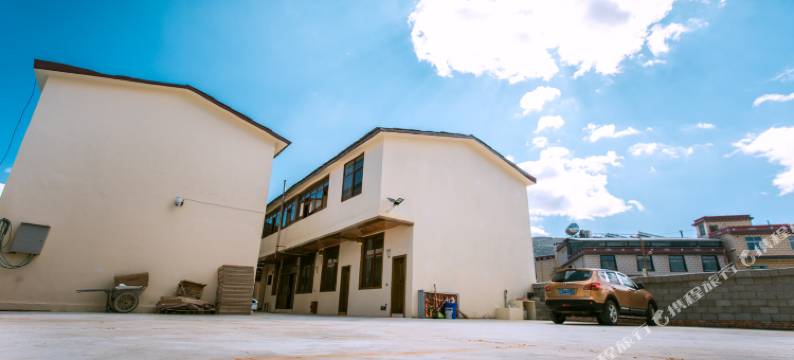 玉庭轩客栈(香格里拉机场独克宗古城店)图片