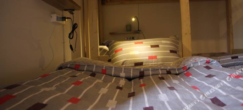 张家界一朵云青年旅舍(天门山索道店)图片