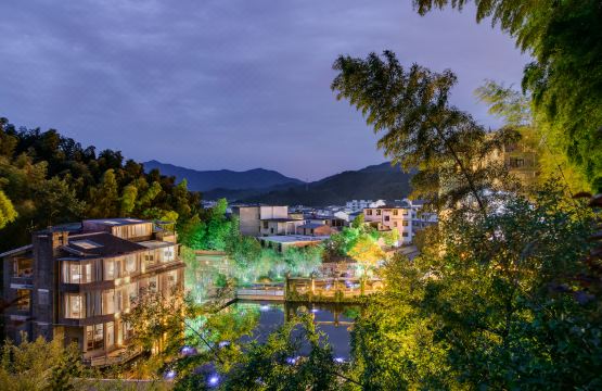 Ruqi Hostel over view