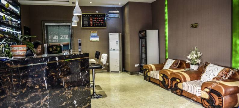 沿海之星假日酒店(武汉金银湖轻工大学店)图片
