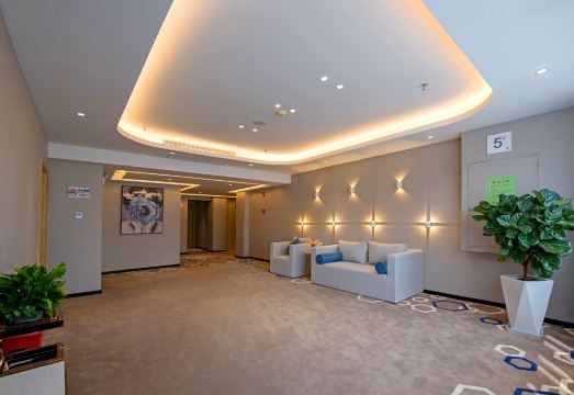 Kailly HotelHotel Overview