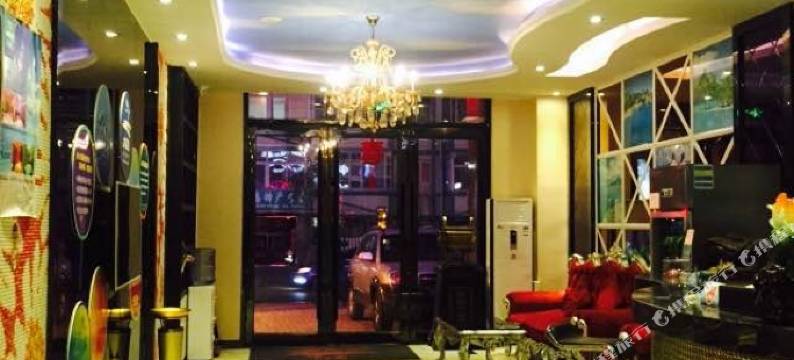 青岛大溪地精品酒店(台东步行街啤酒博物馆店)图片