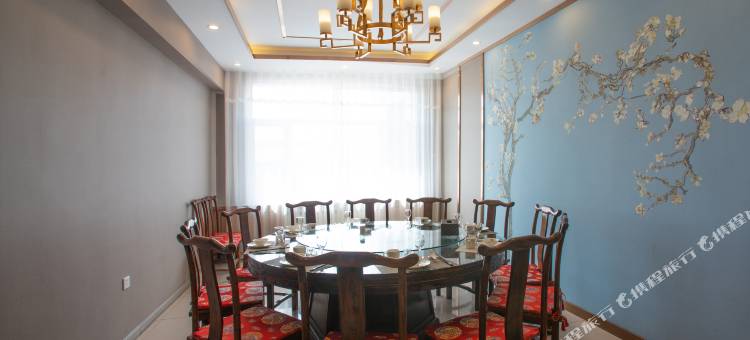 乌兰布统卧龙酒店图片