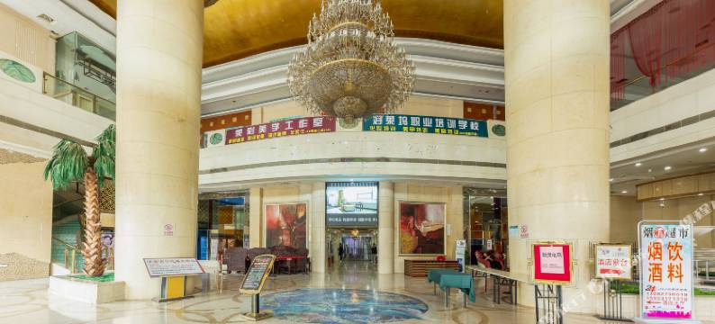 明珠云抱酒店(济南站南广场店)图片