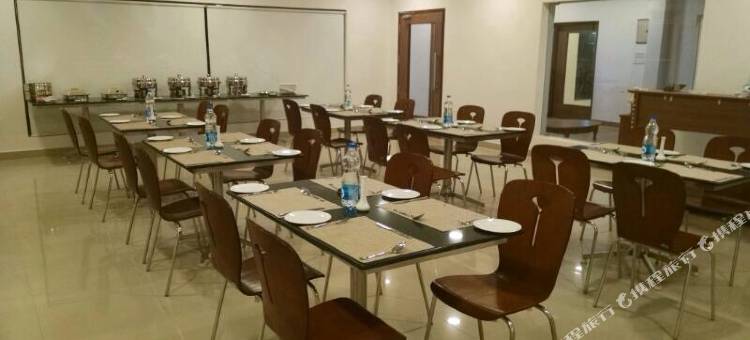 里辛花园酒店(Hotel Rishi Gardens)图片