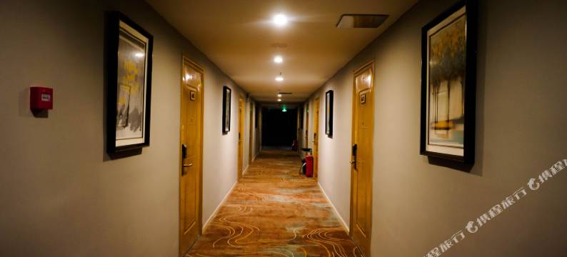 南充华宇尚品民宿图片