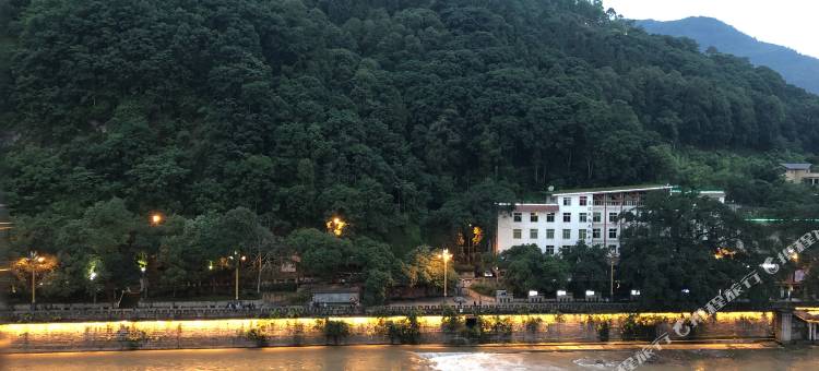 马边金外滩商务酒店图片