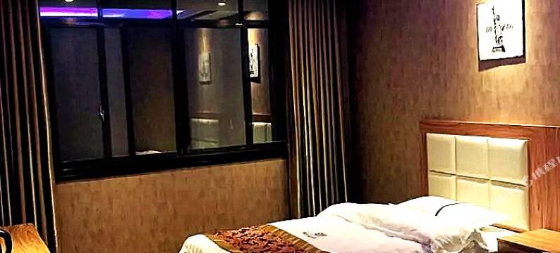 秀山边城鸿运来宾馆图片