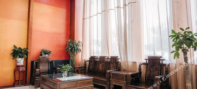 速8酒店(武汉欢乐谷店)图片