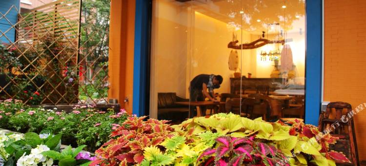 肇庆湖畔·山居民宿(七星岩牌坊店)图片