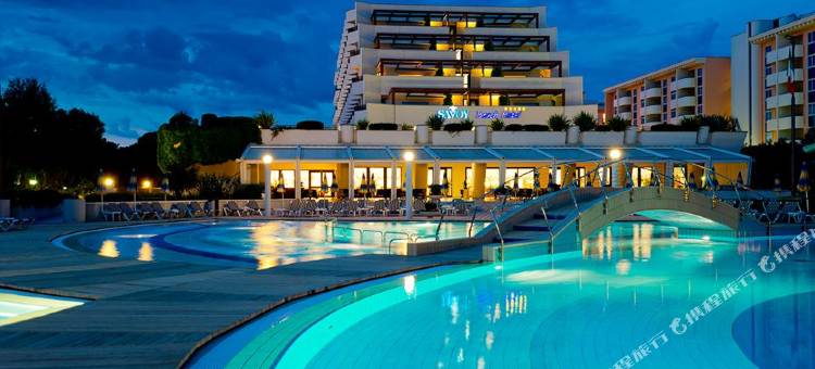 萨伏伊海滩温泉水疗酒店(Savoy Beach Hotel & Thermal Spa)图片