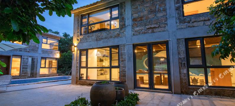 涠洲岛半月心邸美墅度假酒店(贝壳沙滩蓝桥店)图片