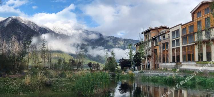 林芝初芽江舍客栈图片