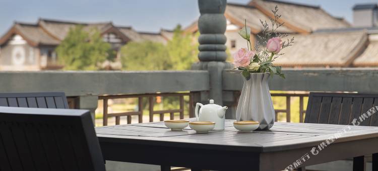 寂静欢喜·墅院客栈(开封清明上河园万岁山武侠城店)图片