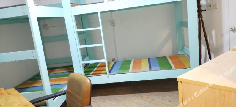 上海深山顶处的石头公寓(5号店)图片