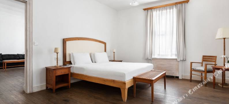 Adahan DeCamondo Pera, Autograph Collection图片