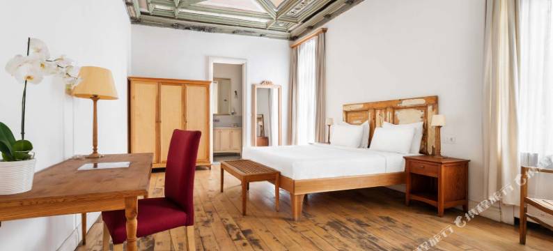 Adahan DeCamondo Pera, Autograph Collection图片