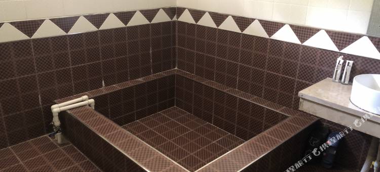 本溪县鸿福山庄图片