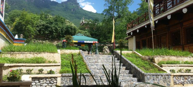 丹巴东女谷1号庭院图片