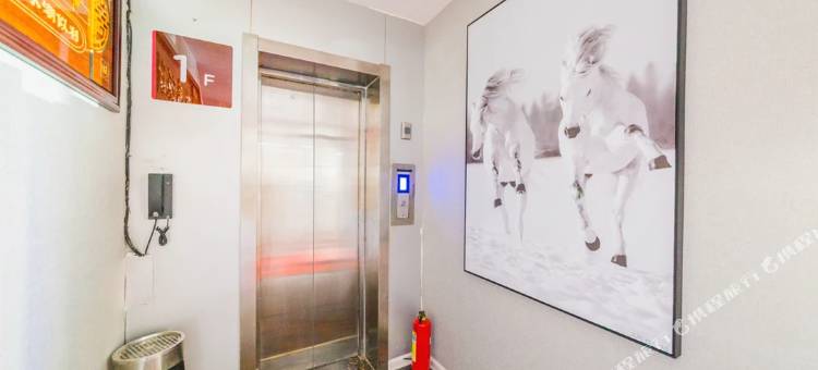 骏怡连锁酒店(呼和浩特万达店)图片